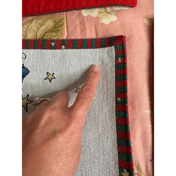 4 Vtg Santa Claus Tapestry Folkart Placemats Reversible Table top Grannycore - Picture 8 of 10